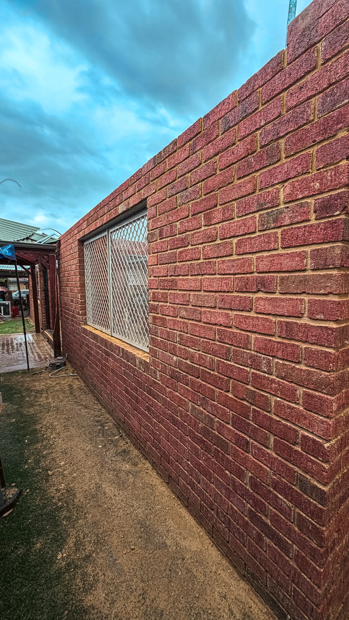 Cyandi Court Thornlie heritage red clay brick extension brickwork photo 8